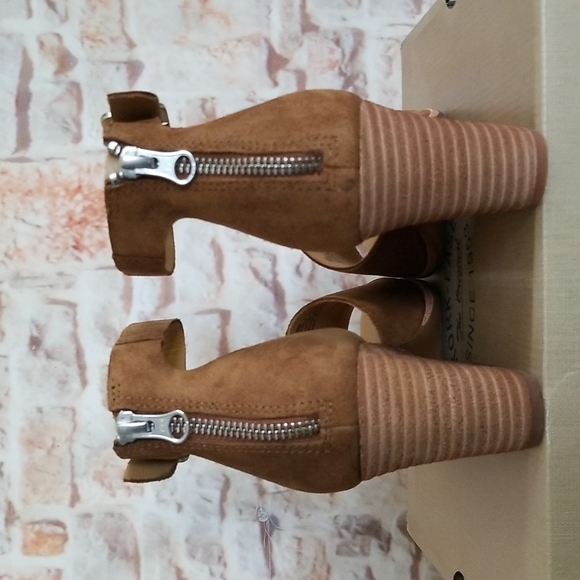 New Kork-Ease Gazanie Sandals - Picture 5 of 7